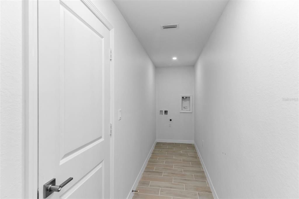 For Sale: $429,000 (4 beds, 3 baths, 1683 Square Feet)