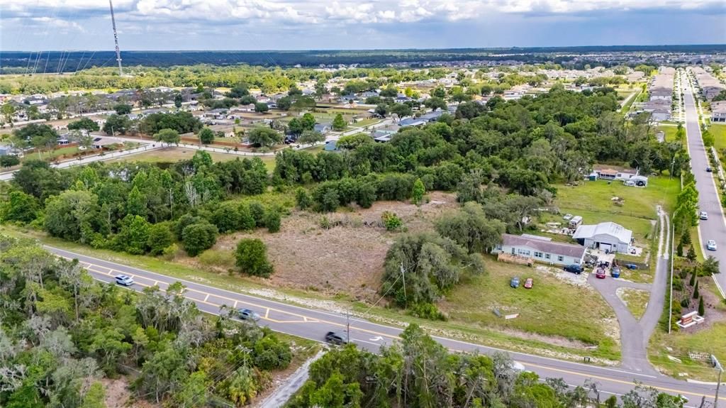 На продажу: $685,000 (7.60 acres)
