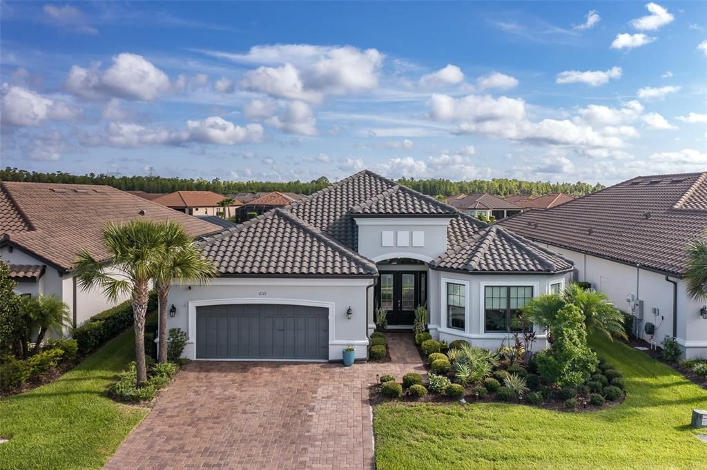 Active With Contract: $1,050,000 (3 beds, 3 baths, 3016 Square Feet)