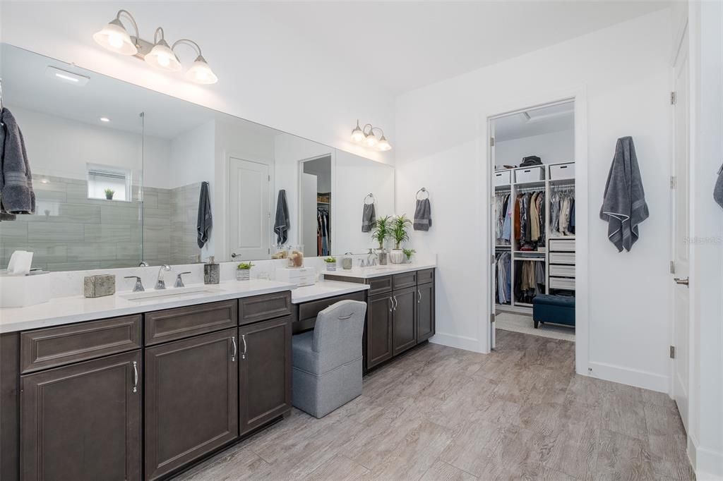 Active With Contract: $1,050,000 (3 beds, 3 baths, 3016 Square Feet)