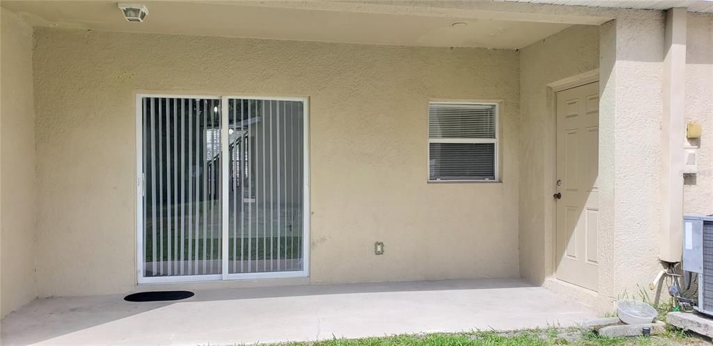 For Rent: $1,900 (2 beds, 2 baths, 1358 Square Feet)