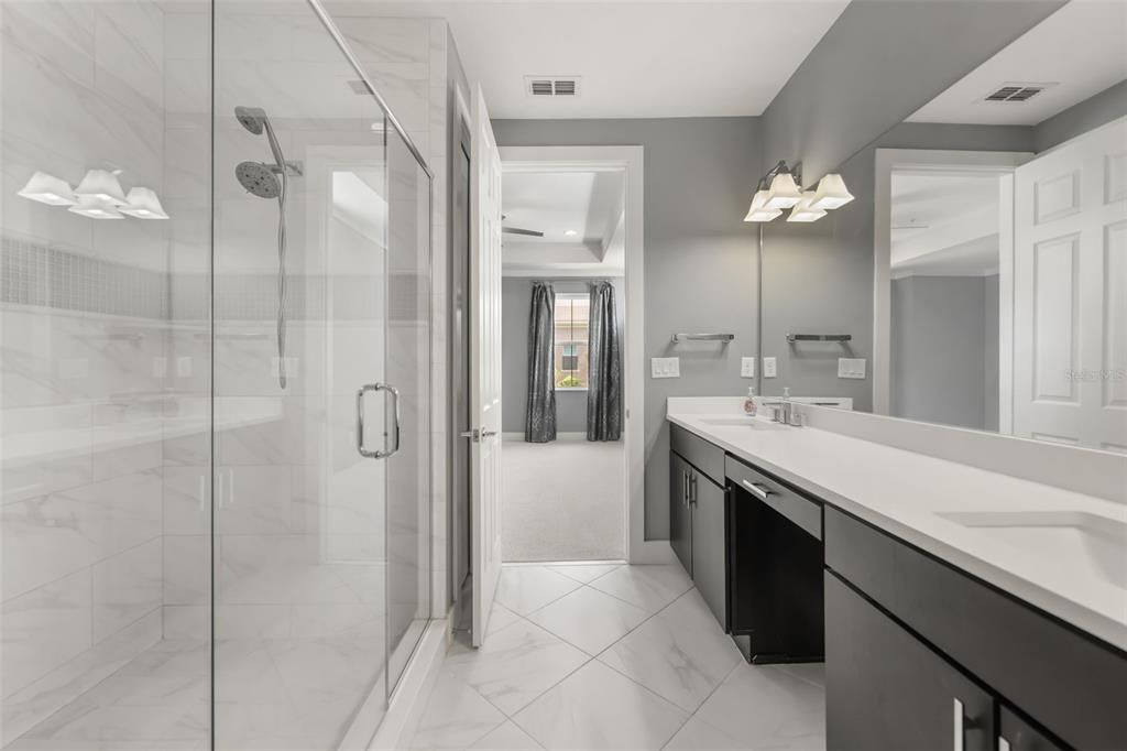 For Sale: $489,900 (3 beds, 3 baths, 1989 Square Feet)