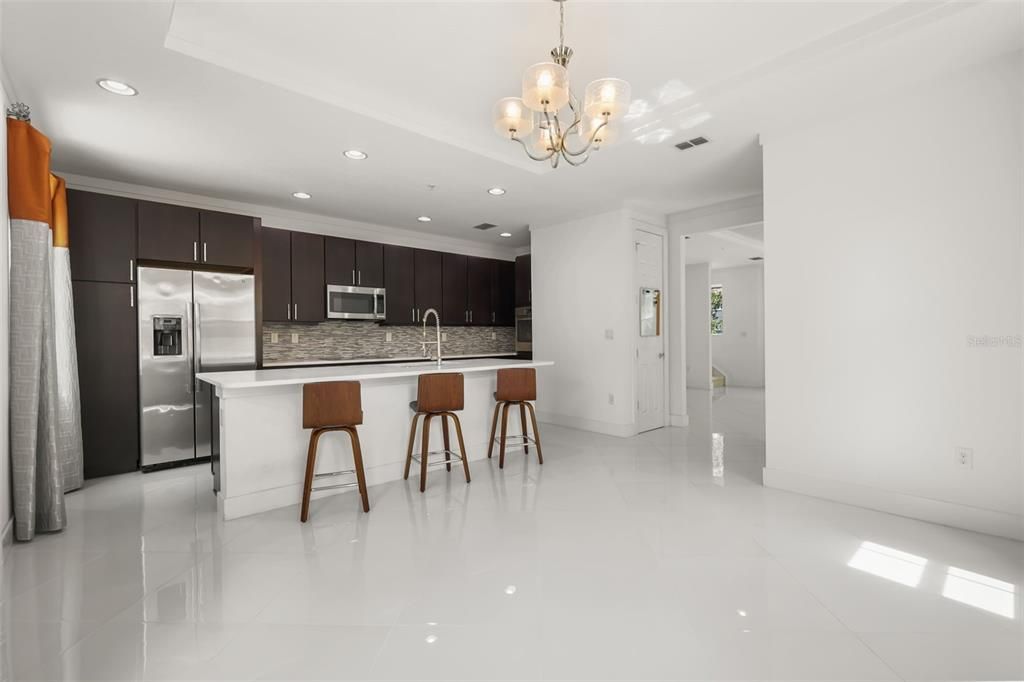 For Sale: $489,900 (3 beds, 3 baths, 1989 Square Feet)