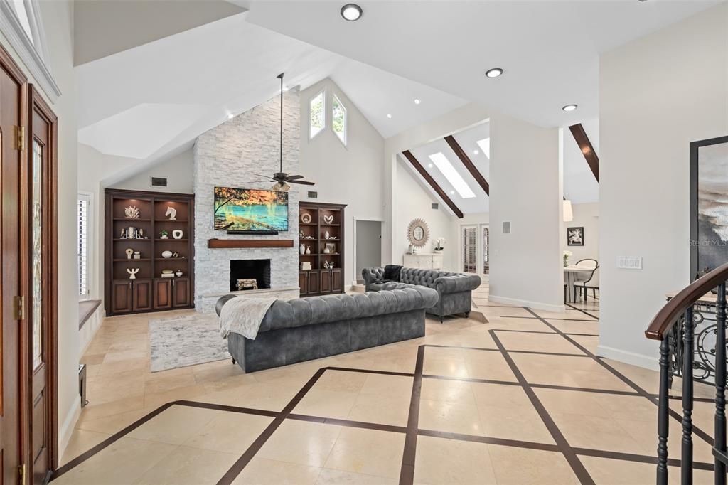 En Venta: $1,450,000 (4 camas, 3 baños, 3955 Pies cuadrados)