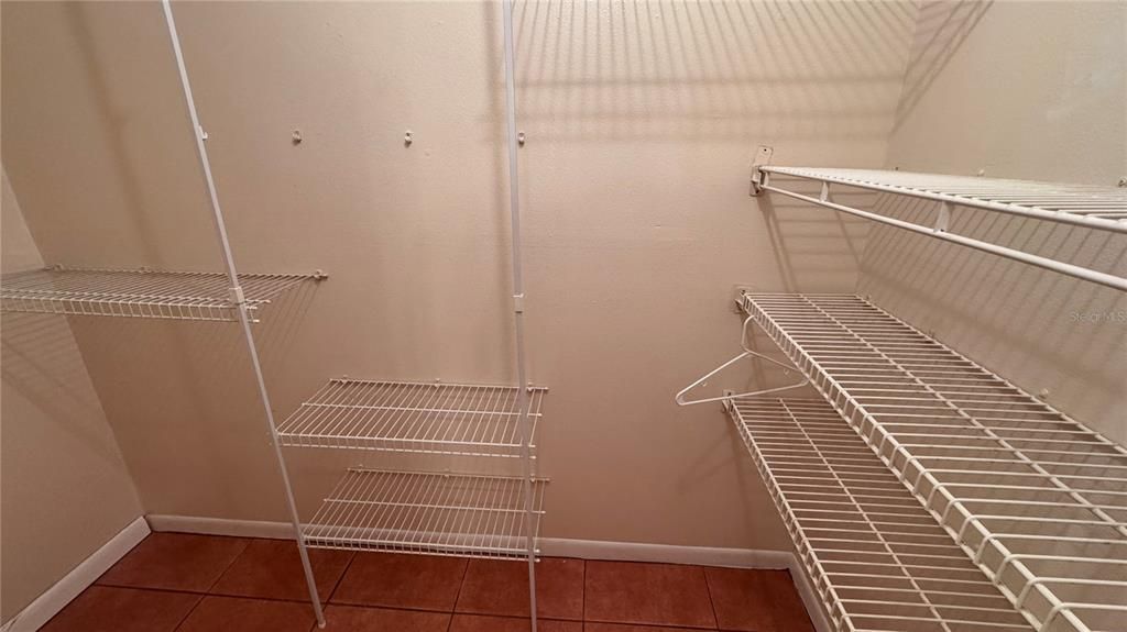 For Rent: $2,400 (3 beds, 2 baths, 1467 Square Feet)