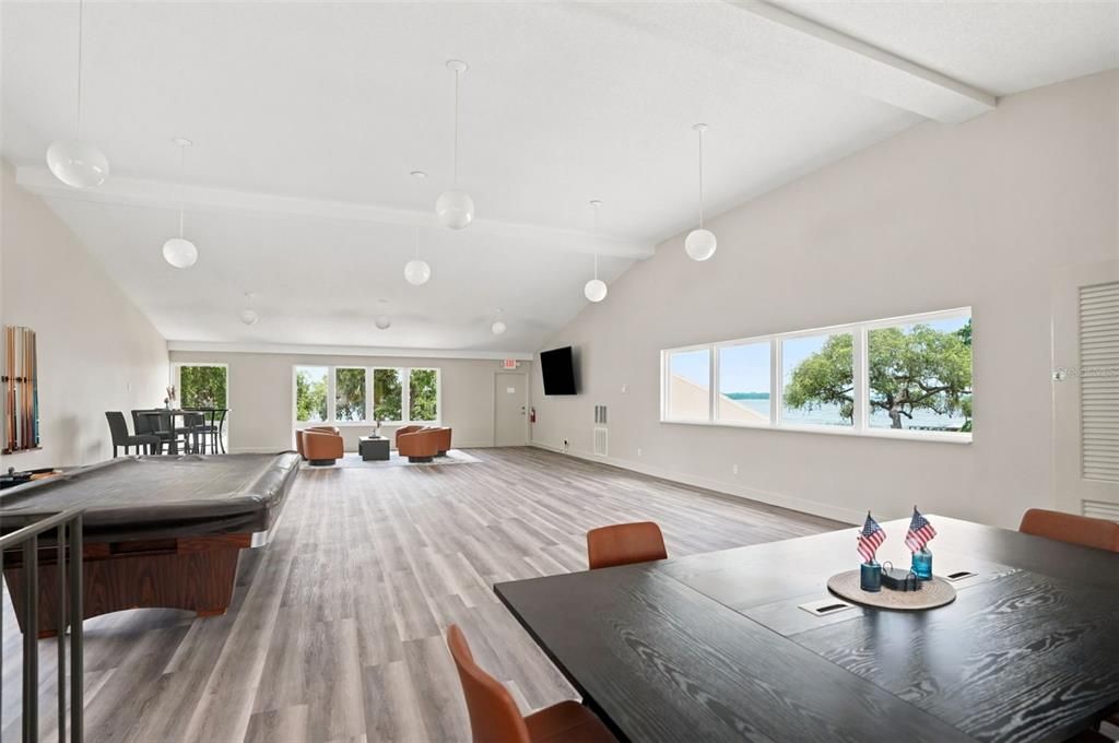 For Sale: $174,000 (2 beds, 2 baths, 1007 Square Feet)