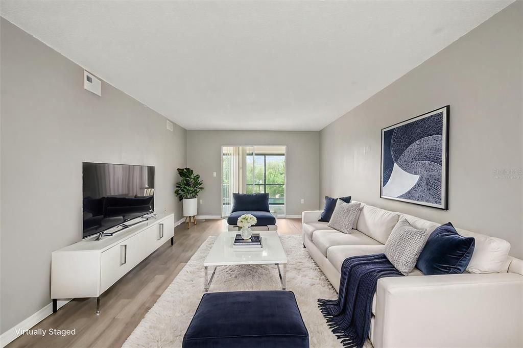 For Sale: $174,000 (2 beds, 2 baths, 1007 Square Feet)