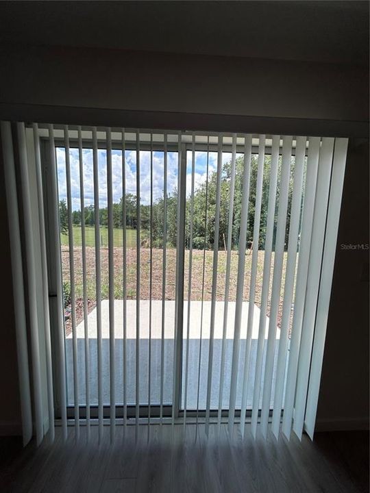 For Rent: $2,100 (3 beds, 2 baths, 1464 Square Feet)