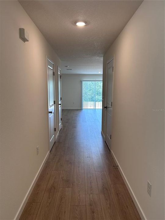 For Rent: $2,150 (3 beds, 2 baths, 1464 Square Feet)