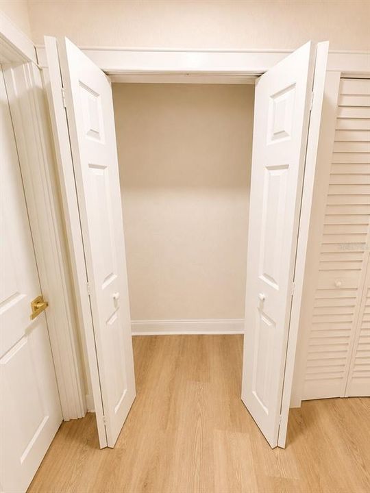 На продажу: $399,950 (4 спален, 2 ванн, 1546 Квадратных фут)