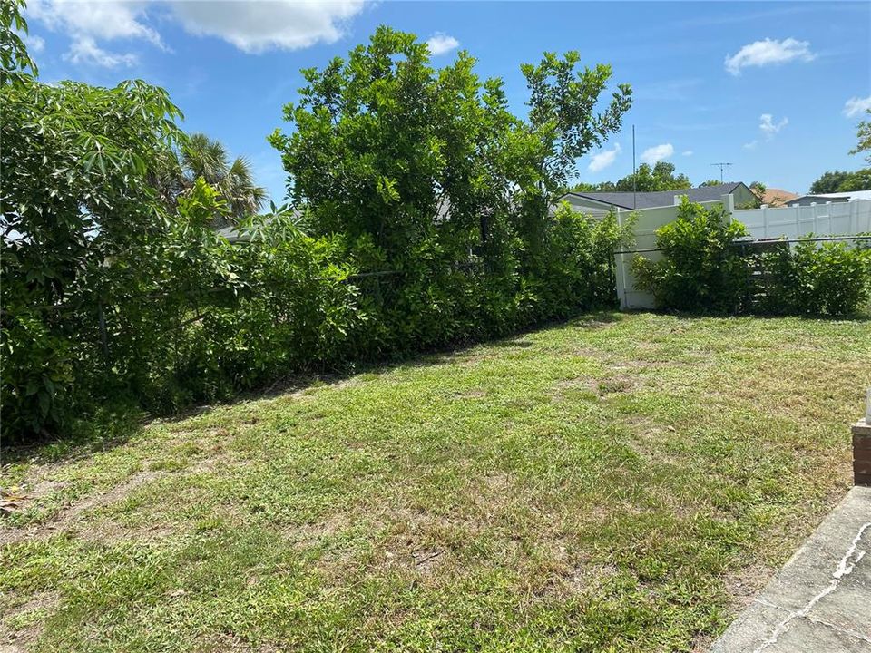 For Sale: $210,000 (2 beds, 2 baths, 1280 Square Feet)