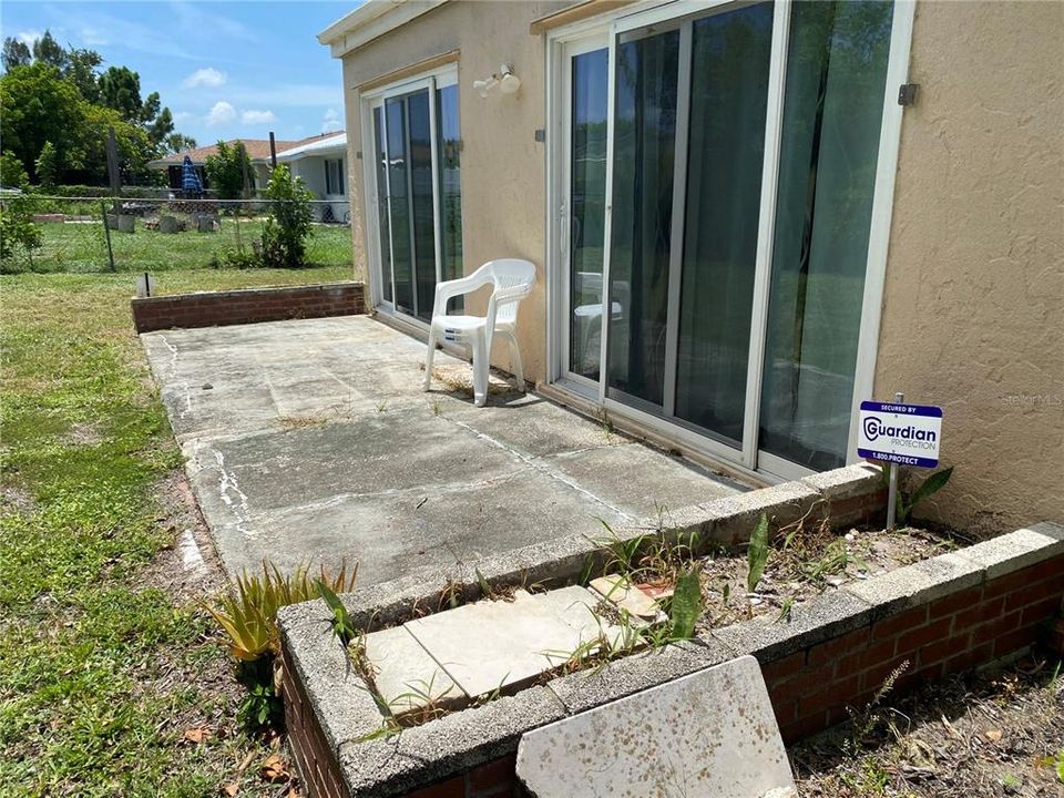 For Sale: $210,000 (2 beds, 2 baths, 1280 Square Feet)
