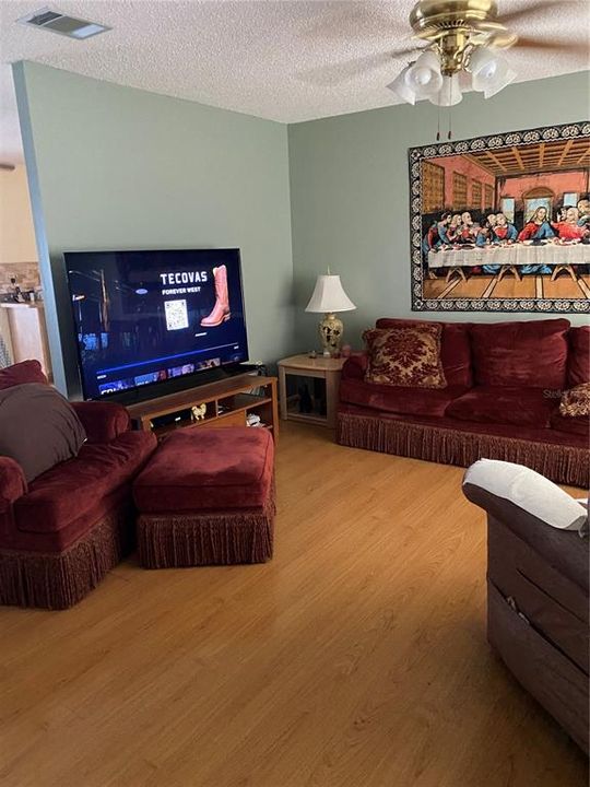 For Sale: $210,000 (2 beds, 2 baths, 1280 Square Feet)