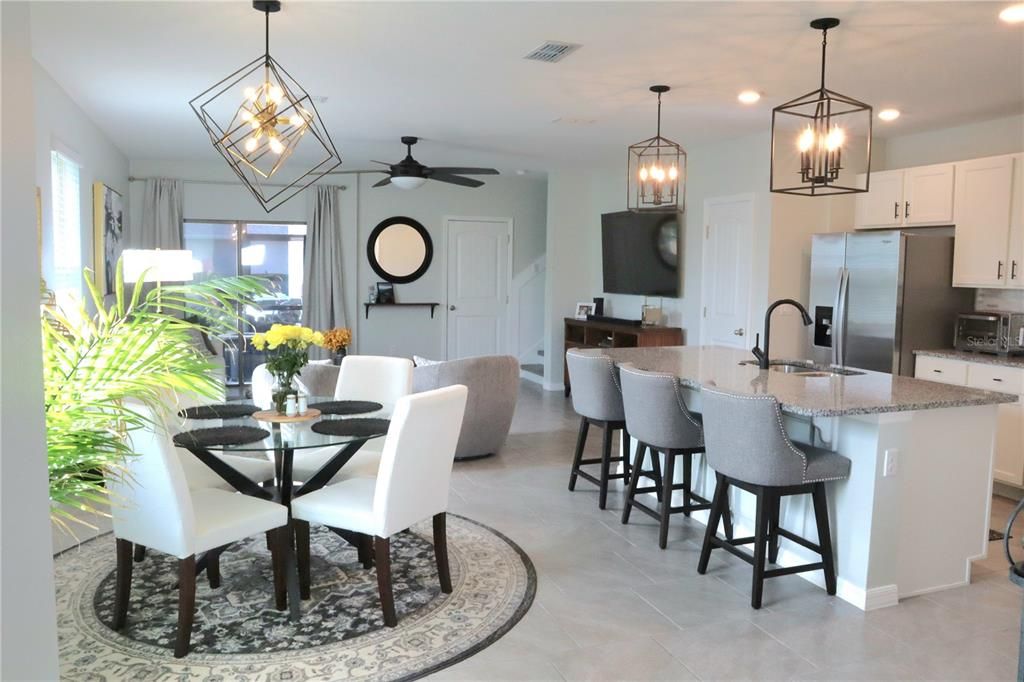 For Rent: $2,800 (3 beds, 2 baths, 1814 Square Feet)