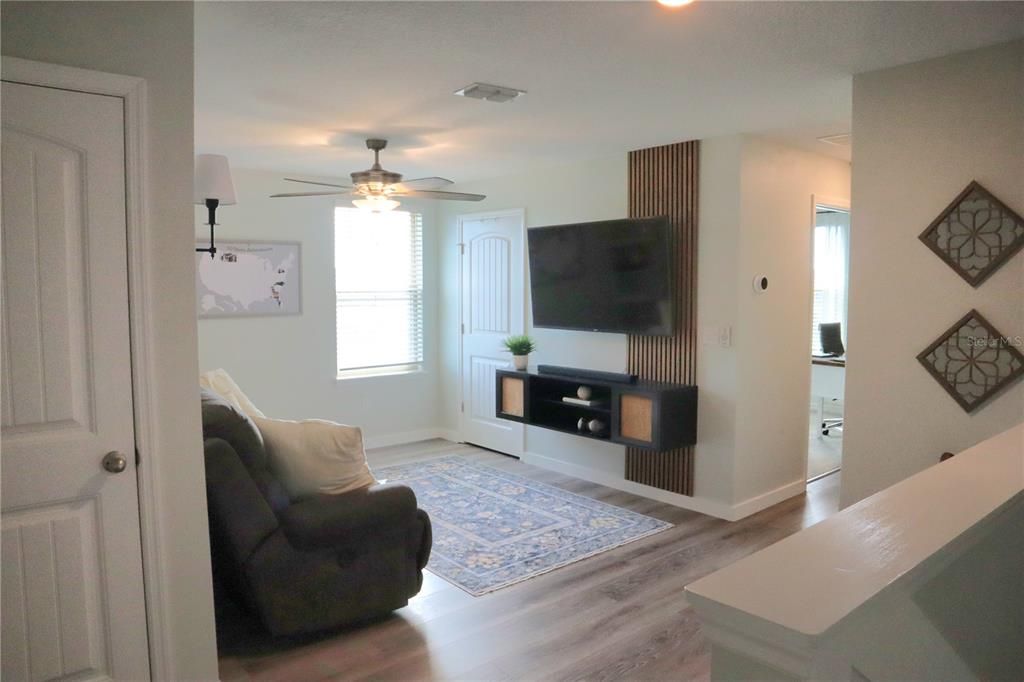 For Rent: $2,800 (3 beds, 2 baths, 1814 Square Feet)
