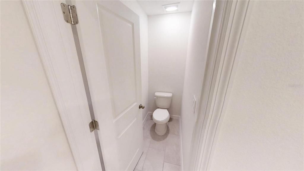 For Rent: $1,950 (3 beds, 2 baths, 1808 Square Feet)