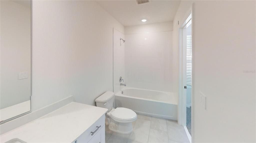 For Rent: $1,950 (3 beds, 2 baths, 1808 Square Feet)