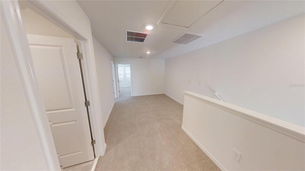 For Rent: $1,950 (3 beds, 2 baths, 1808 Square Feet)
