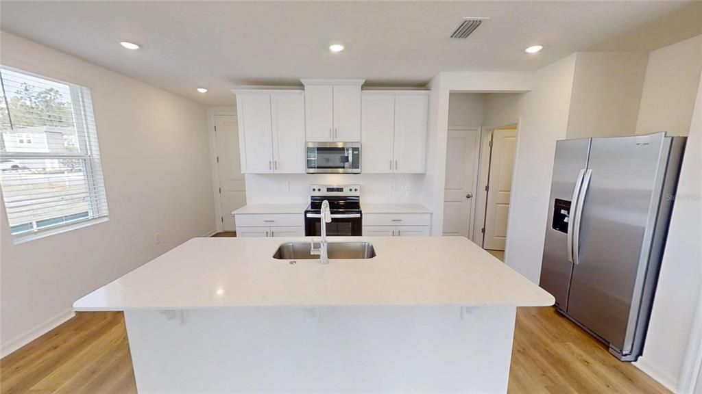 For Rent: $1,950 (3 beds, 2 baths, 1808 Square Feet)