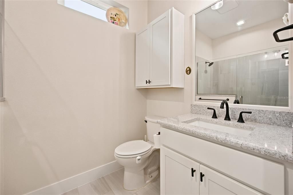 For Sale: $165,000 (1 beds, 1 baths, 588 Square Feet)