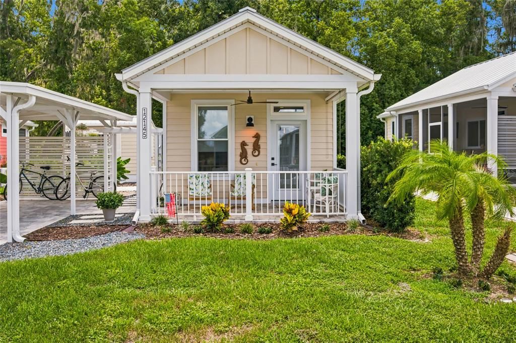 For Sale: $165,000 (1 beds, 1 baths, 588 Square Feet)