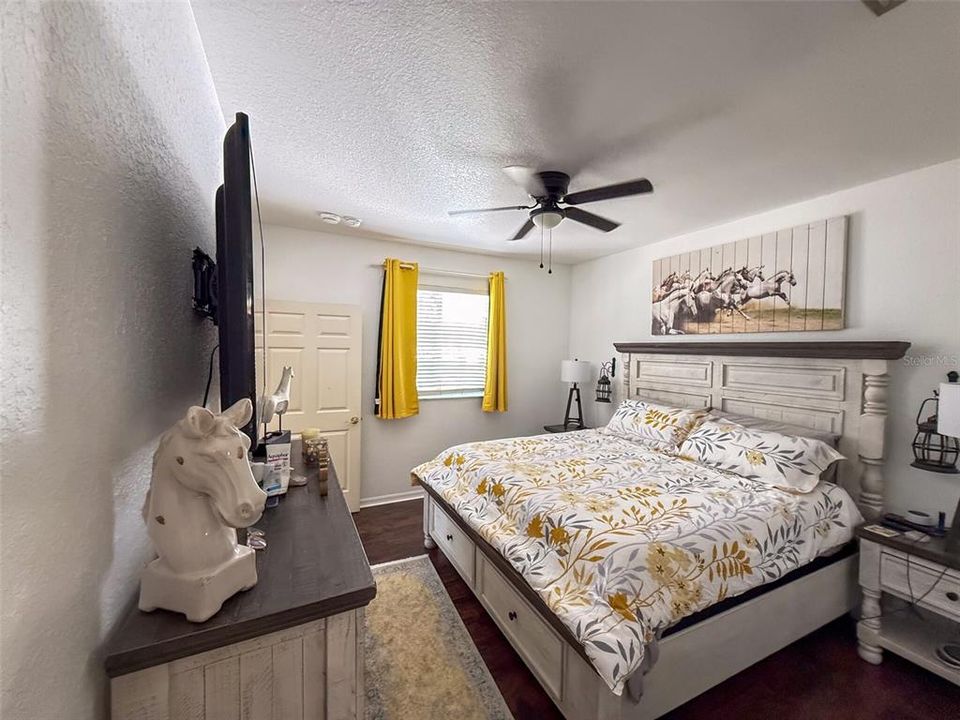 For Rent: $1,900 (2 beds, 2 baths, 1243 Square Feet)