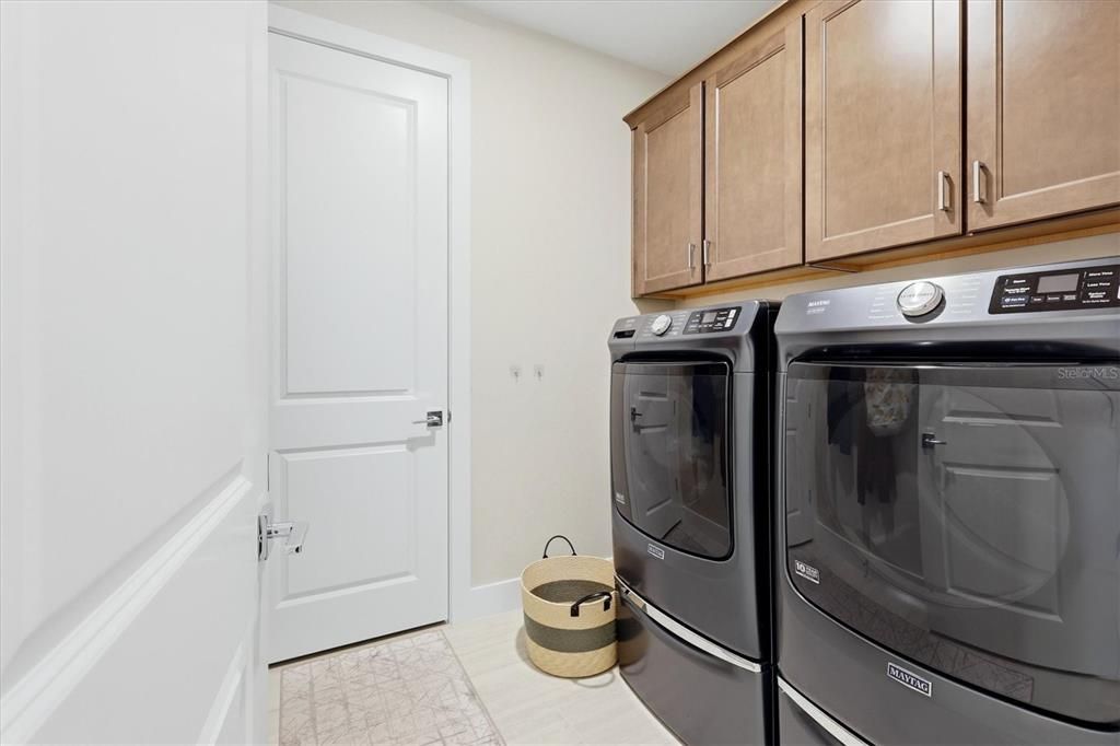 For Sale: $535,000 (3 beds, 2 baths, 1802 Square Feet)