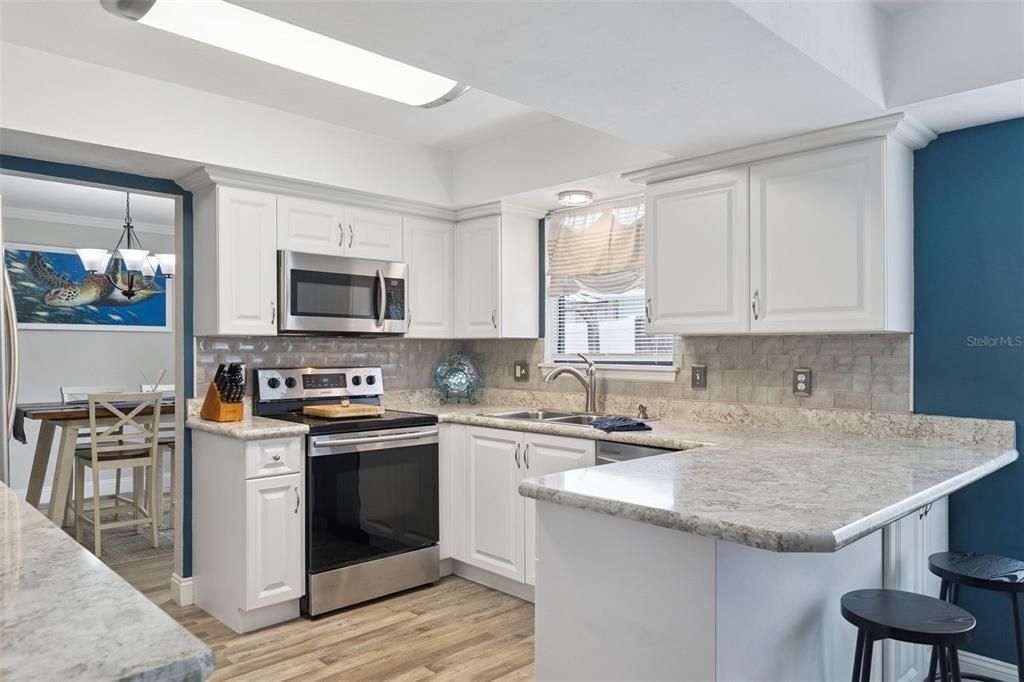 For Sale: $382,500 (3 beds, 2 baths, 1853 Square Feet)