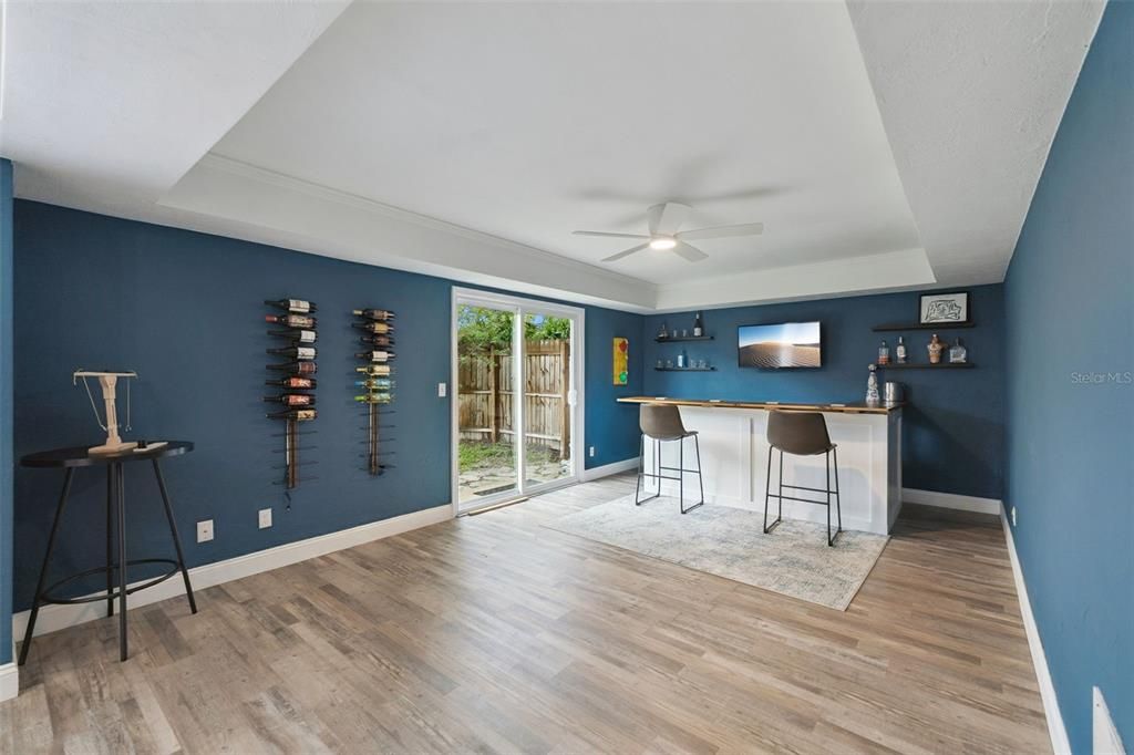 For Sale: $382,500 (3 beds, 2 baths, 1853 Square Feet)