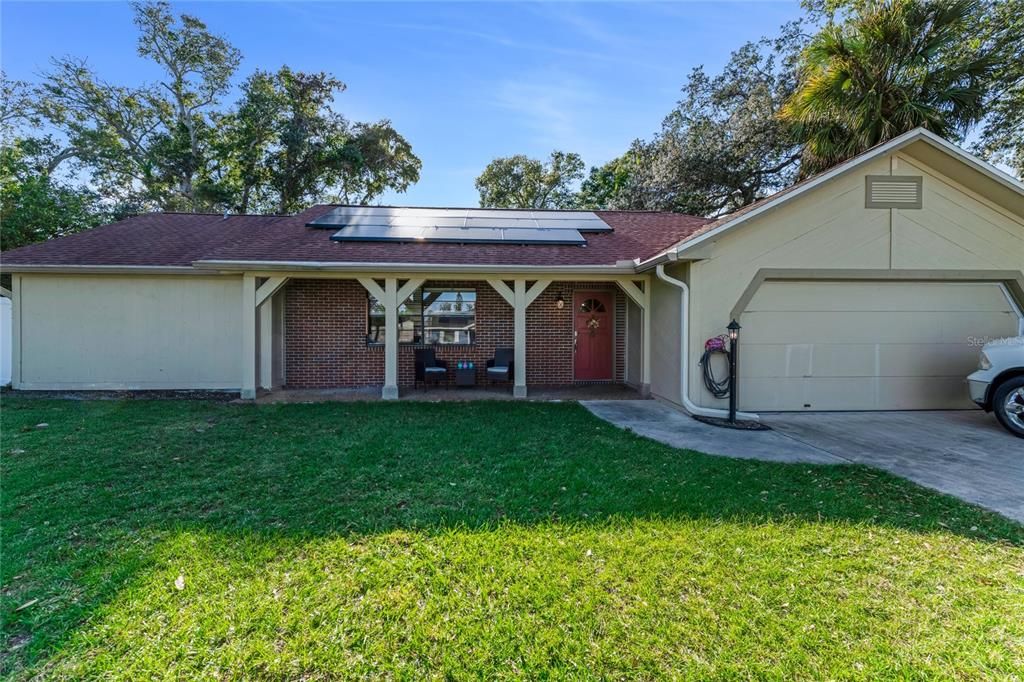 For Sale: $400,000 (4 beds, 3 baths, 2064 Square Feet)