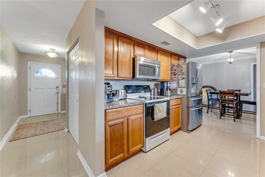 For Sale: $400,000 (4 beds, 3 baths, 2064 Square Feet)