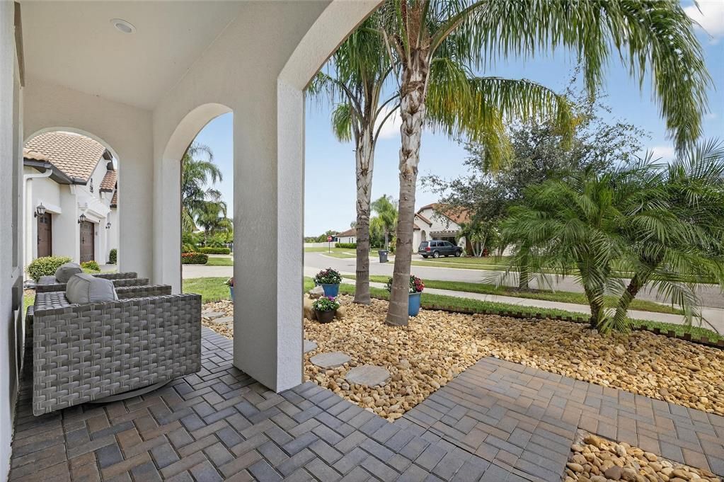For Sale: $585,000 (3 beds, 3 baths, 2651 Square Feet)