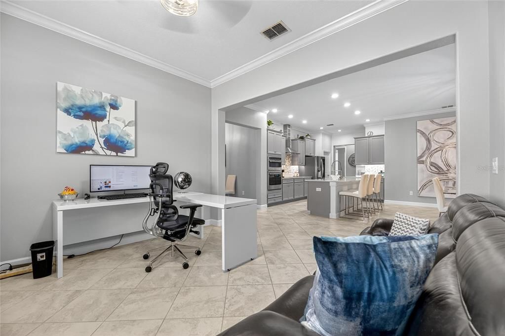 For Sale: $585,000 (3 beds, 3 baths, 2651 Square Feet)