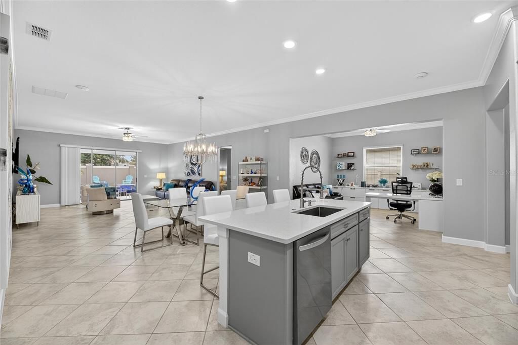 For Sale: $585,000 (3 beds, 3 baths, 2651 Square Feet)