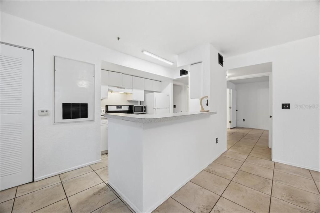 For Rent: $1,700 (2 beds, 2 baths, 1078 Square Feet)