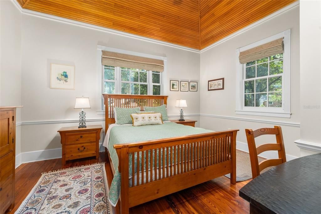 En Venta: $1,198,000 (6 camas, 4 baños, 4281 Pies cuadrados)