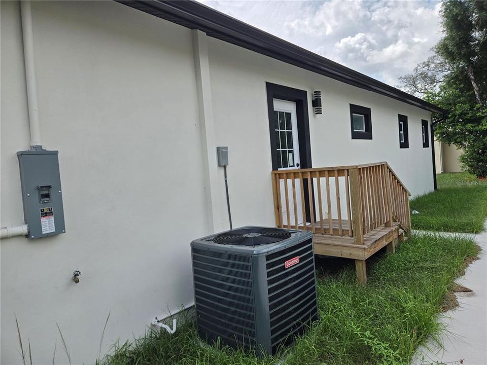 For Sale: $465,000 (4 beds, 3 baths, 1683 Square Feet)