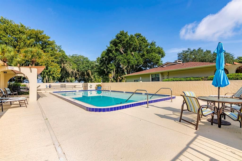 For Rent: $1,800 (2 beds, 1 baths, 1024 Square Feet)
