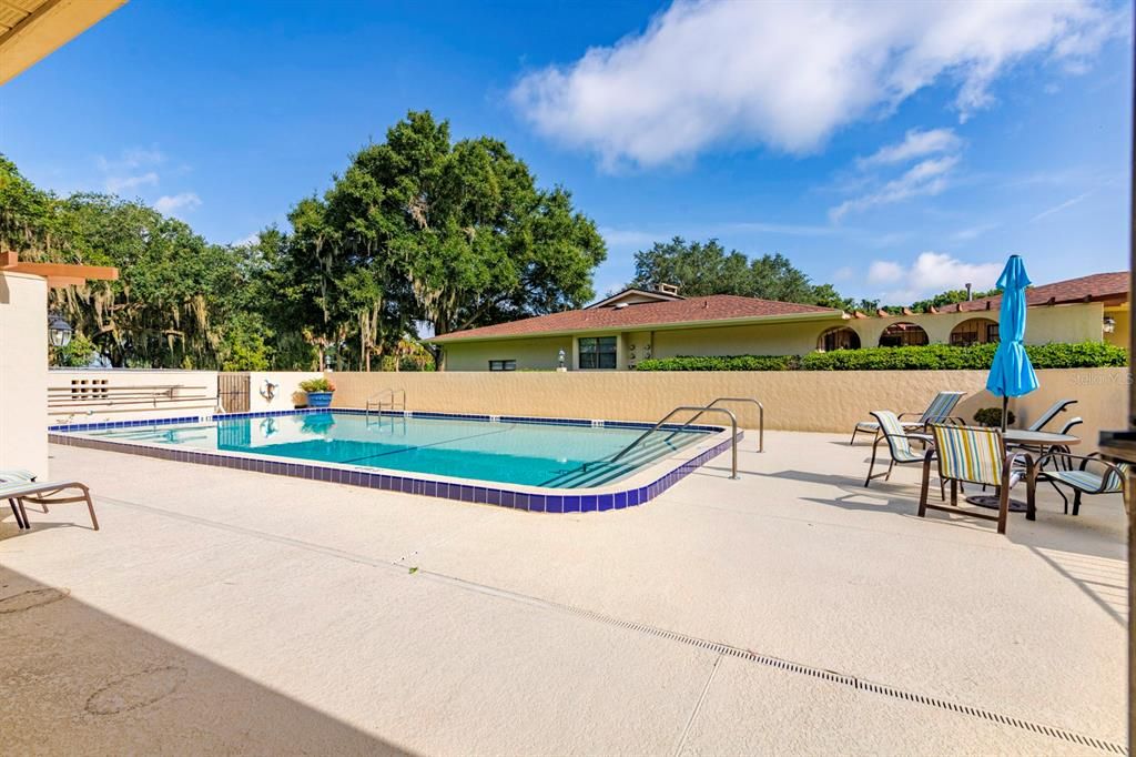 For Rent: $1,800 (2 beds, 1 baths, 1024 Square Feet)