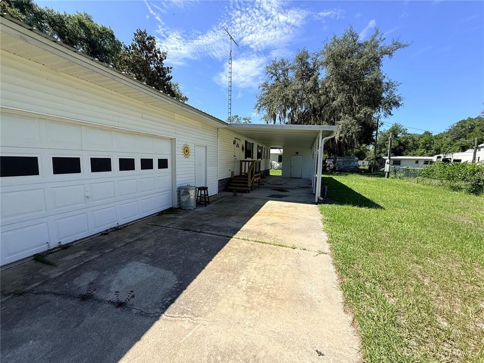 For Sale: $139,990 (2 beds, 2 baths, 1140 Square Feet)