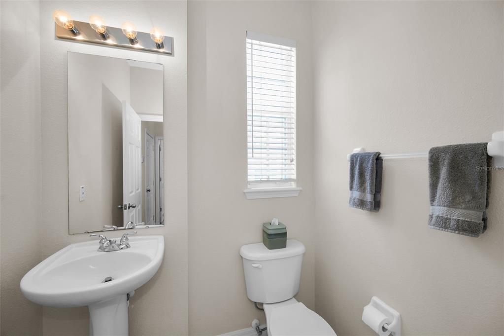 For Sale: $264,900 (3 beds, 2 baths, 1686 Square Feet)
