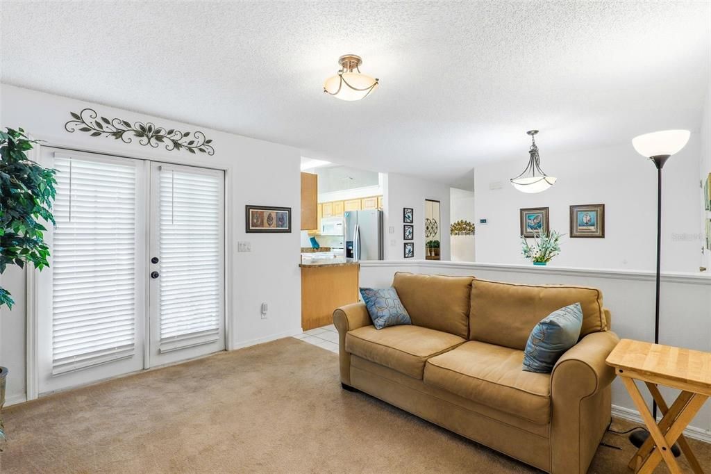 На продажу: $449,000 (4 спален, 2 ванн, 1824 Квадратных фут)