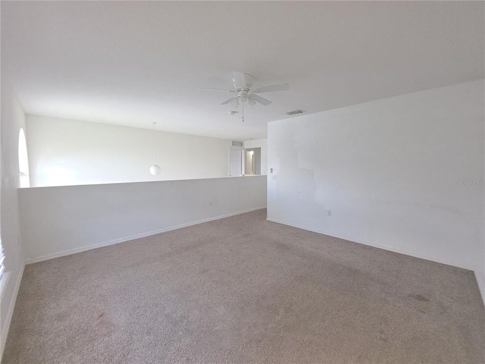 For Sale: $329,900 (4 beds, 3 baths, 3050 Square Feet)