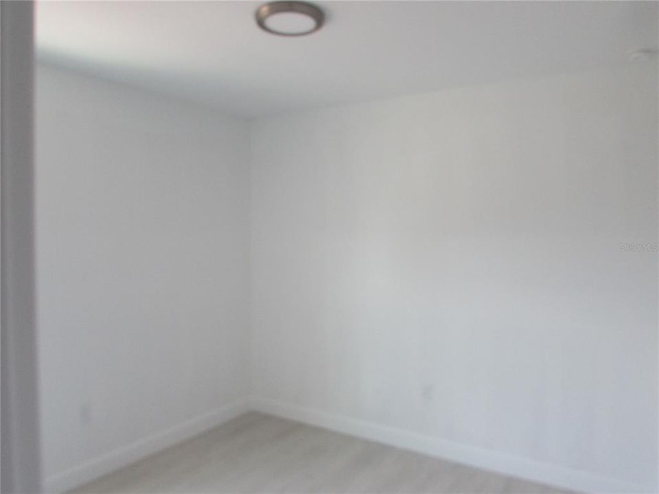 For Sale: $274,500 (6 beds, 0 baths, 2324 Square Feet)