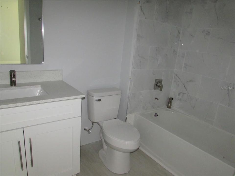 For Sale: $274,500 (6 beds, 0 baths, 2324 Square Feet)