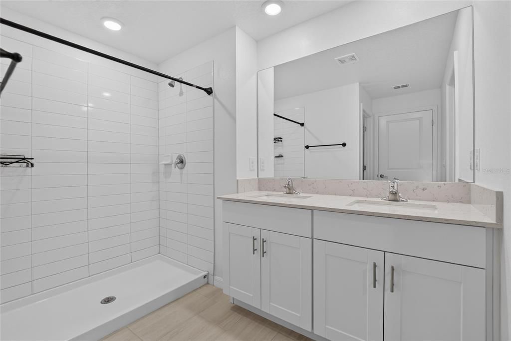 For Rent: $2,700 (3 beds, 2 baths, 1451 Square Feet)