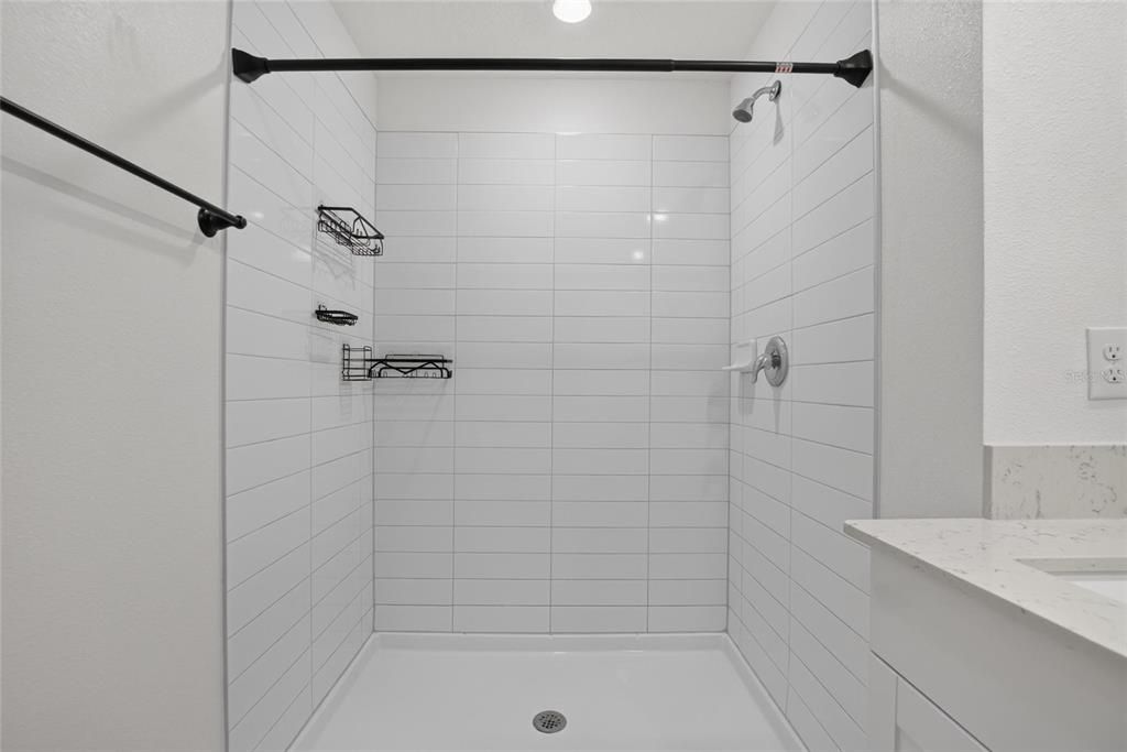 For Rent: $2,700 (3 beds, 2 baths, 1451 Square Feet)