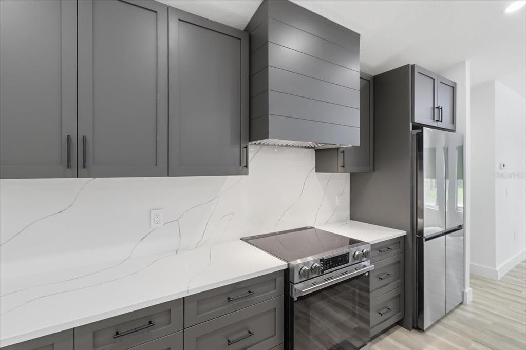 For Sale: $1,100,000 (3 beds, 2 baths, 2113 Square Feet)