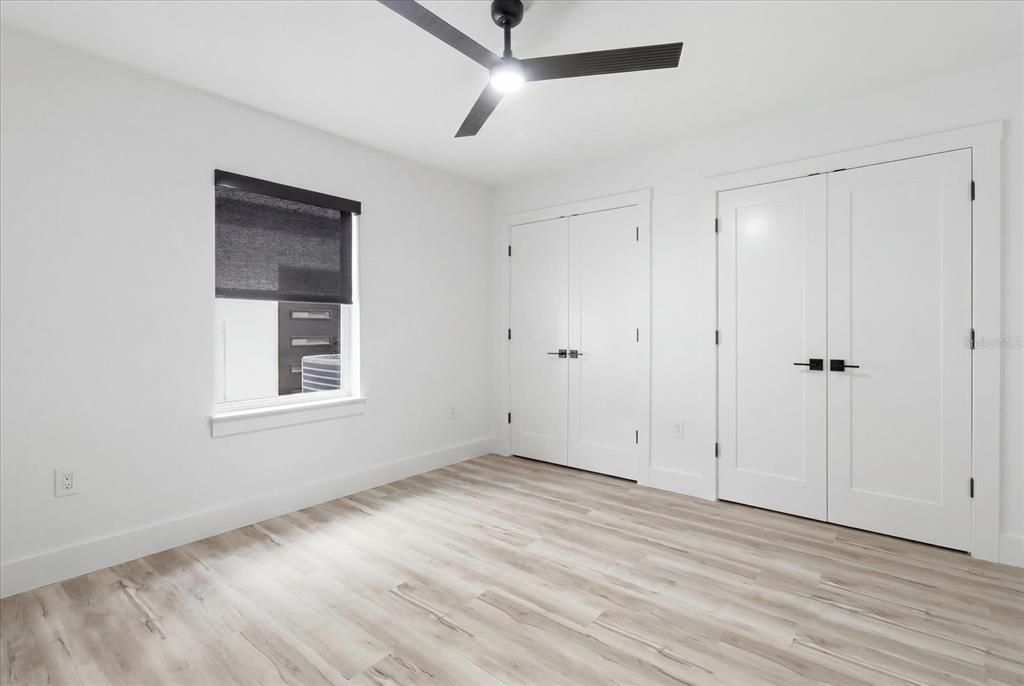 For Sale: $1,100,000 (3 beds, 2 baths, 2113 Square Feet)