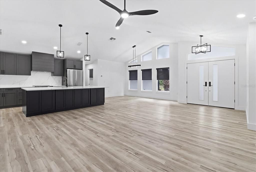 For Sale: $1,100,000 (3 beds, 2 baths, 2113 Square Feet)
